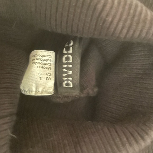 Black long sleeve turtleneck by “divided” - Picture 2 of 3